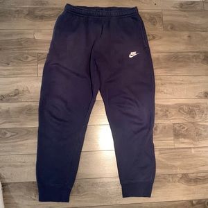 NIKE CLUB FLEECE NAVY SWEATS / Size: Large / AWLAYS OPEN TO NEGOTIATE